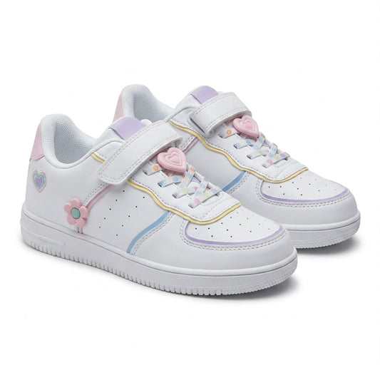 Baskets fille Bubble Kids blanches à scratch avec cœur et fleur pastel – vue paire
