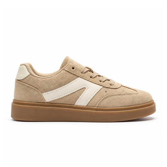 Sneaker femme beige effet suédine vue de profil, bande crème et semelle épaisse gomme – Bombas Maroc