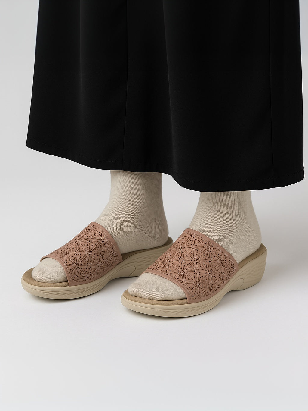 BALLERI – Sandale Médicale Femme à Motifs Géométriques – L’Art du Détail au Service du Confort