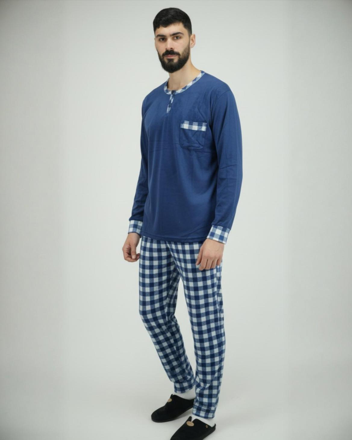 Pyjama homme hiver importé d’Espagne en velours bleu roi avec pantalon à grands carreaux bleu et blanc – Confort & élégance Maroc