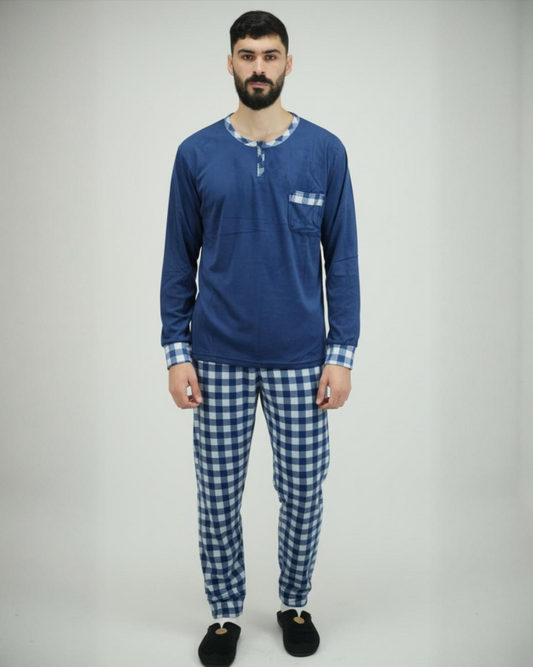 Pyjama homme hiver importé d’Espagne en velours bleu roi avec pantalon à grands carreaux bleu et blanc – Confort & élégance Maroc