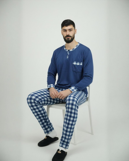 Pyjama homme hiver importé d’Espagne en velours bleu roi avec pantalon à grands carreaux bleu et blanc – Confort & élégance Maroc