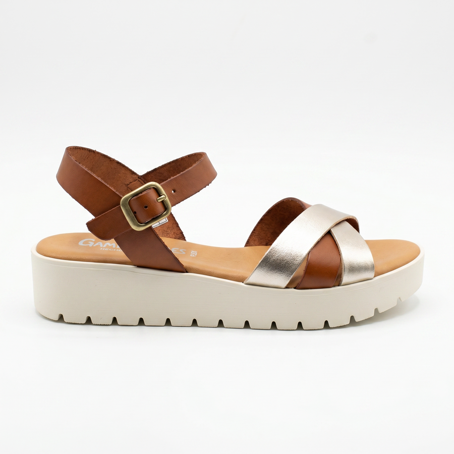 Sandales Femme Brides Croisées en Cuir – camel & Argent  – Fabriquées en Espagne 🇪🇸