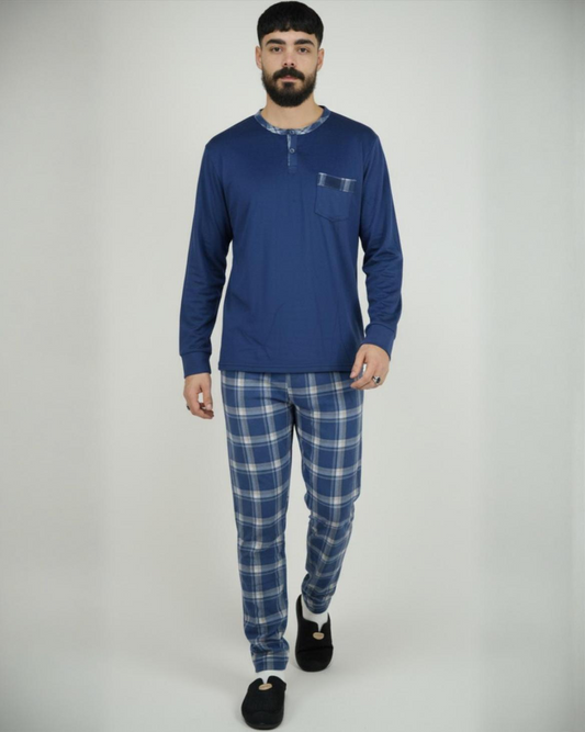 Pyjama homme hiver importé d’Espagne en velours bleu nuit avec pantalon à carreaux bleu et gris – Confort & élégance Maroc