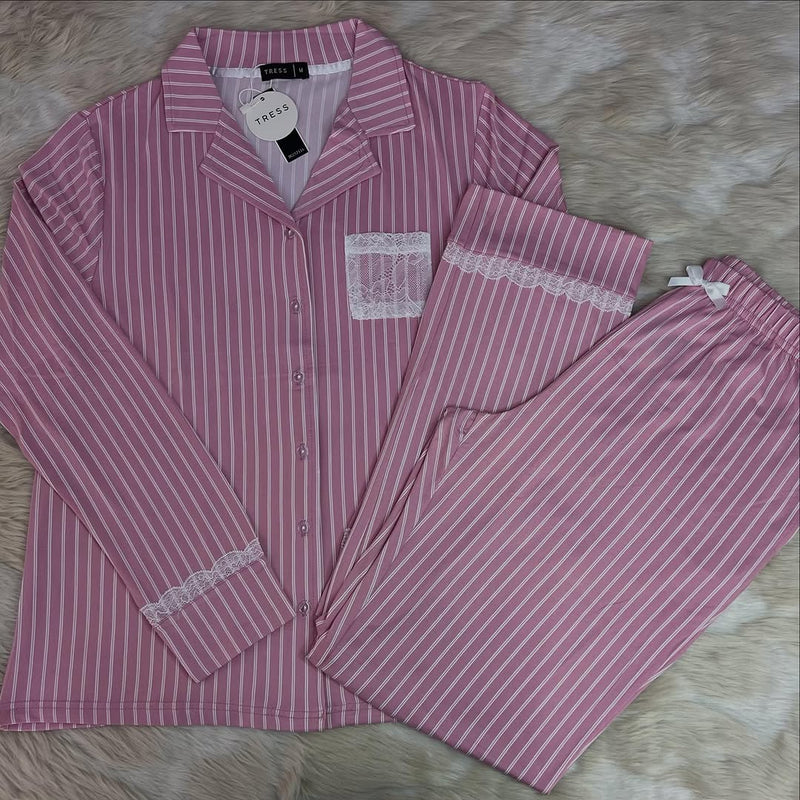 Pyjama Femme TRESS – Confort Élégant avec Détails en Dentelle