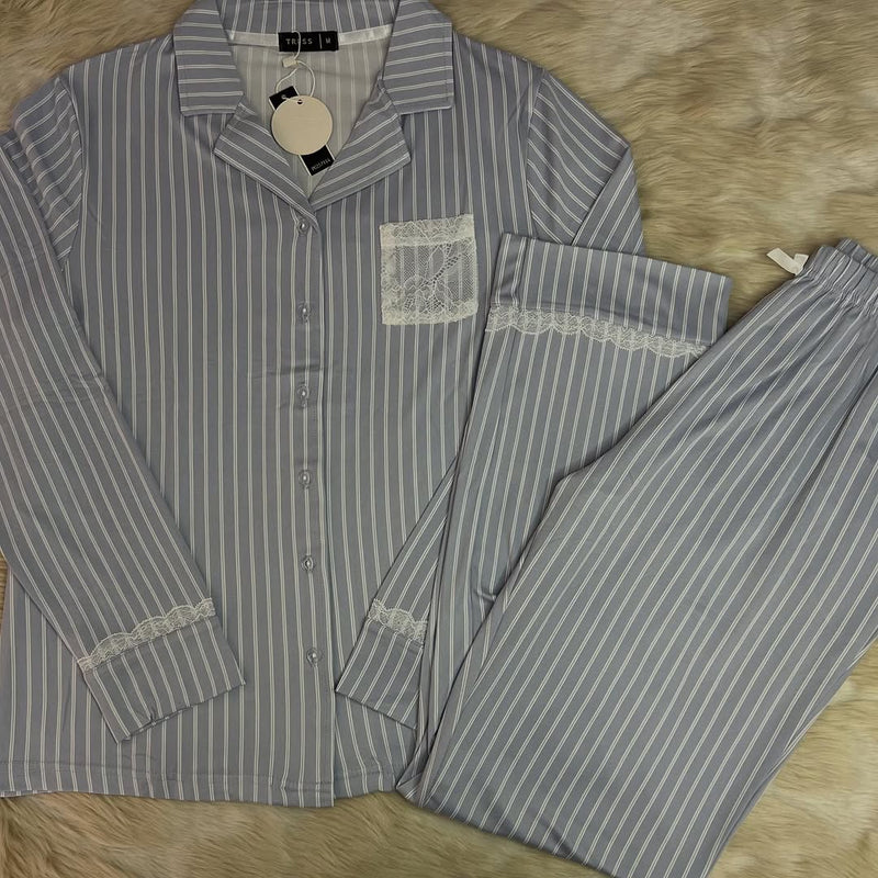 Pyjama Femme TRESS – Confort Élégant avec Détails en Dentelle