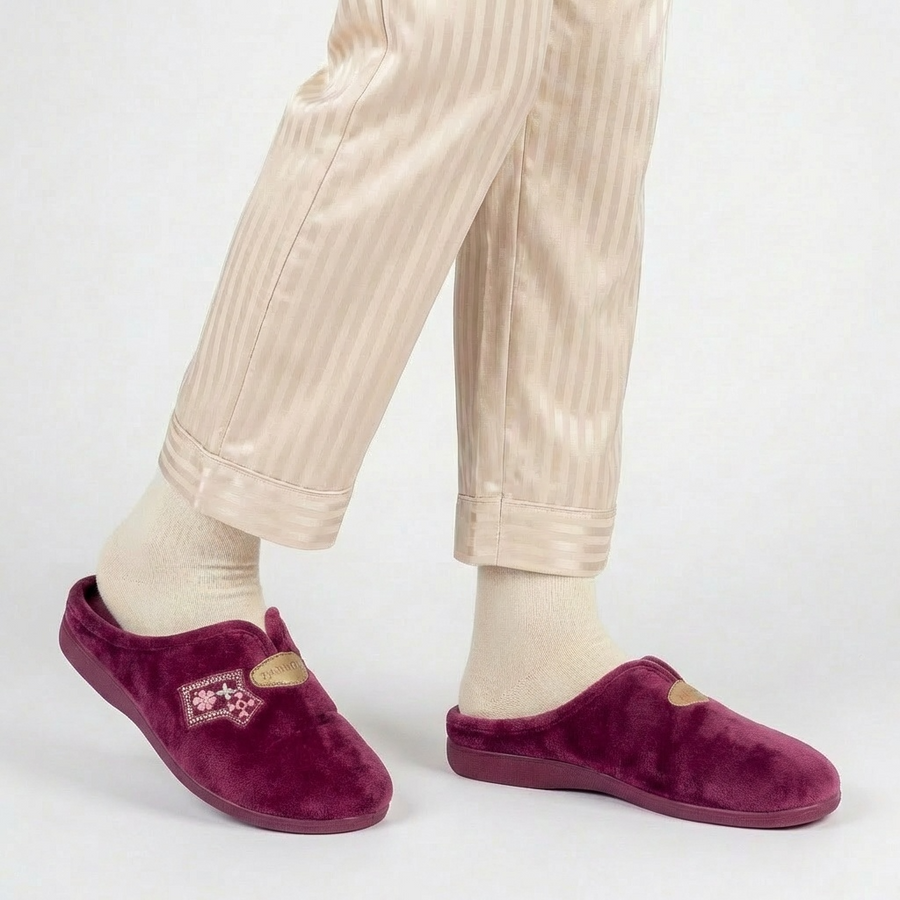 Pantoufles Femme Hiver Confort Bordeaux – Importées d’Espagne