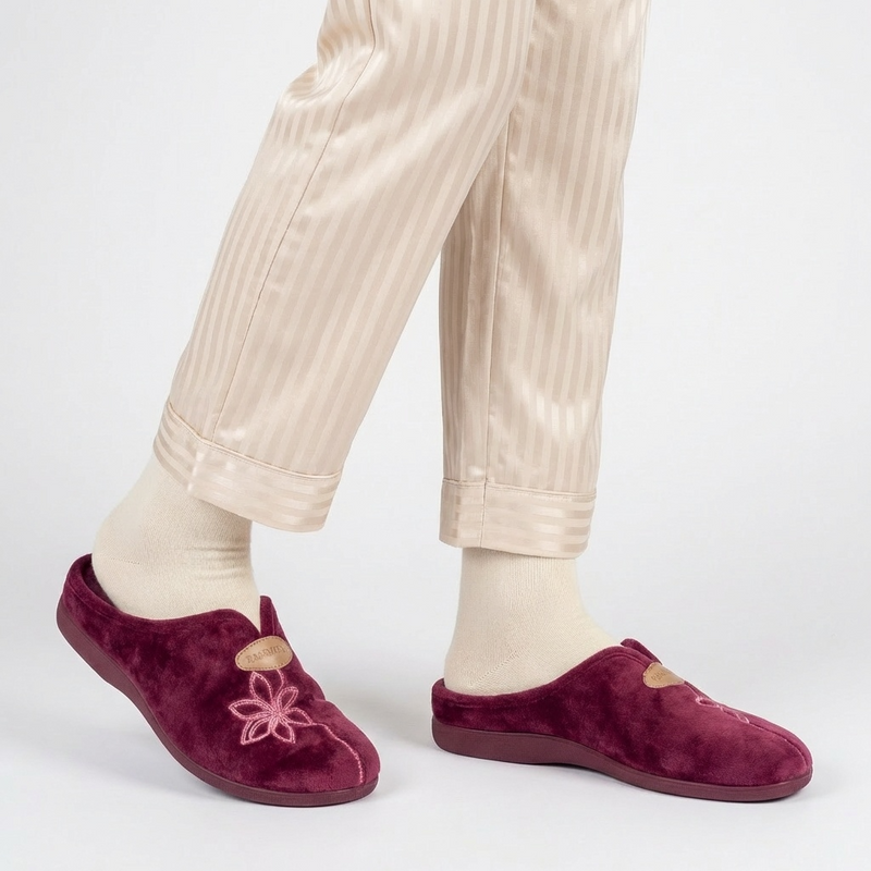 Pantoufles Femme Hiver Confort Bordeaux Velours – Importées d’Espagne
