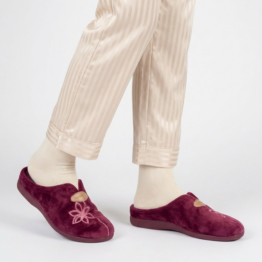 Pantoufles Femme Hiver Confort Bordeaux Velours – Importées d’Espagne