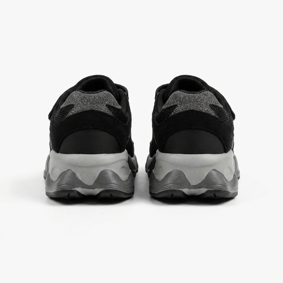 Baskets Running Enfant à Scratch – Noir & Gris Pailleté