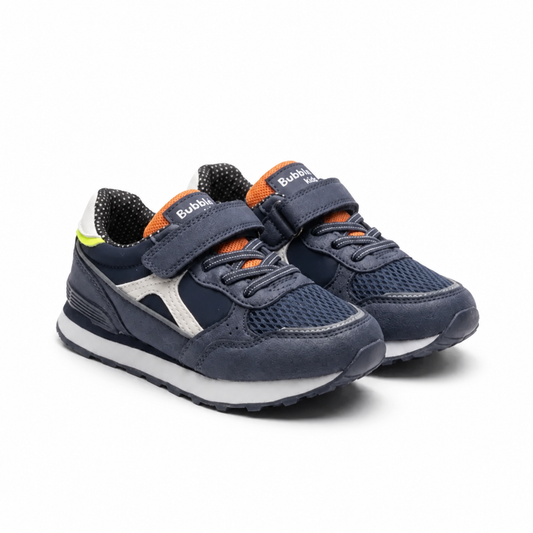 Baskets garçon rétro runner bleu marine total importées d’Espagne – vue 3/4 sur fond blanc – suédine et mesh, scratch et lacets – pointures 26 au 37 – BOMBAS Maroc, livraison à domicile (COD)