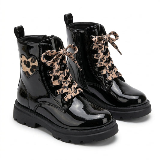 Paire de bottines fille vernies noires à lacets léopard et cœur léopard – BOMBAS Maroc