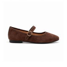 Ballerine babies femme marron chocolat effet suédine vue de profil, bride à boucle dorée – Bombas Maroc