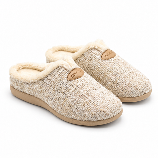 Pantoufles femme PANMODA tweed beige avec fausse fourrure crème, vue paire sur fond blanc – Bombas Maroc