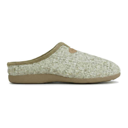 Pantoufles femme beige texturé sur fond blanc – Bombas Maroc