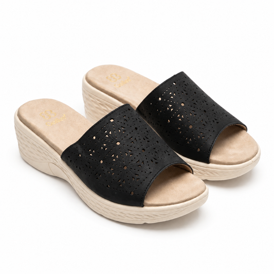 Mules femme compensées laser-cut géométrique noir Goller — vue 3/4 paire — Bombas Maroc livraison à domicile